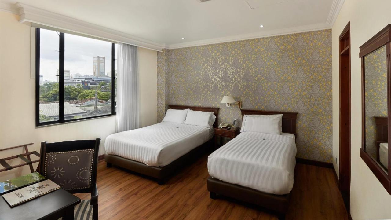 Hotel Castilla Real Pereira Exterior foto
